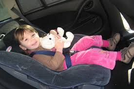 رانندگی دختر بچه ی ۴ ساله (فیلم)
