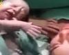 حرکات عجیب نوزادی پس از به دنیا آمدن!+تصاویر 