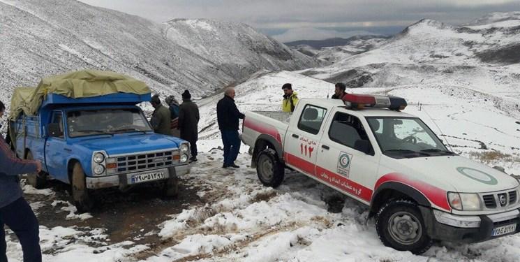 عشایر گرفتار شده در برف وکولاک دامنه سبلان نجات یافتند