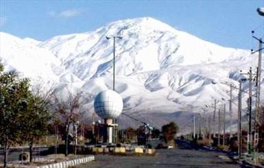  بارش اولین برف پاییزی در ارتفاعات بندر شرفخانه و میشو آذربایجان شرقی