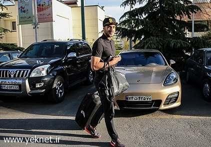 پورشه طلایی فوتبالیست ایرانی+عکس