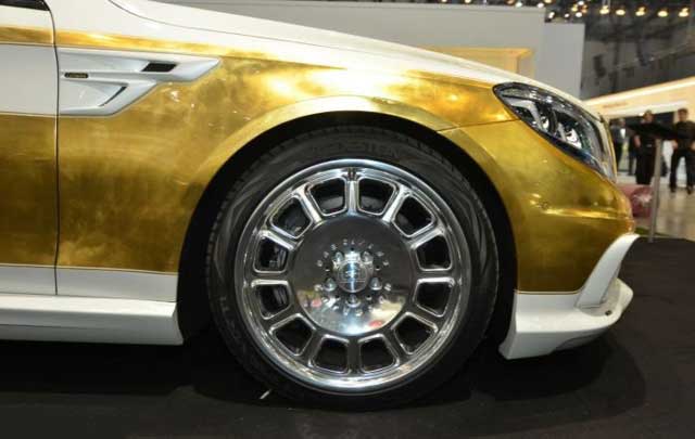 مدل اتومبيل - مرسدس طلايي