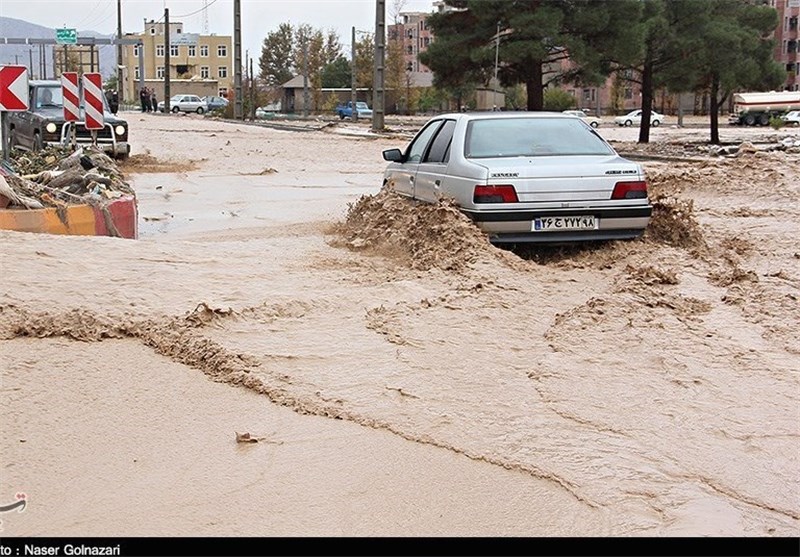 امداد رسانی به 2100 سیلزده