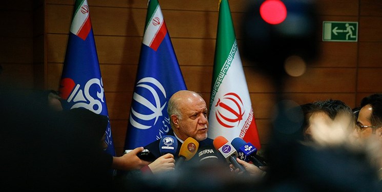 صنعت پتروشیمی سالانه از خروج بیش از ۵ میلیارد دلار ارز از کشور جلوگیری میکند