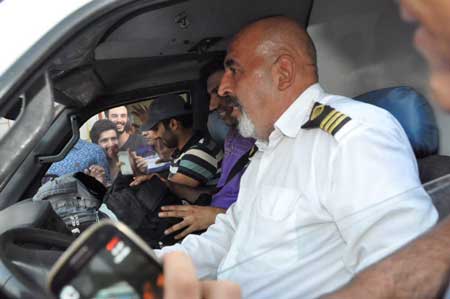 فرار عادل فردوسیپور با آمبولانس (عکس)