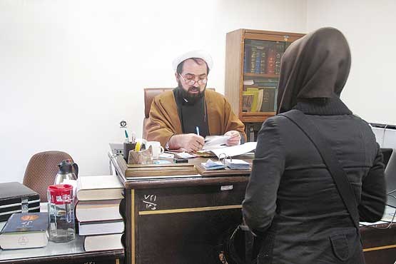 طلاق گرفتن زن به خاطر آشپزی