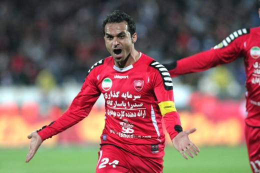 عکس سنگ قبر هادی نوروزی کاپیتان تیم پرسپولیس تهران