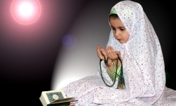 شیرینترین نماز یک دختربچه