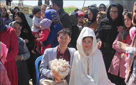 ازدواج چینی ها در قلعه خان (عکس)