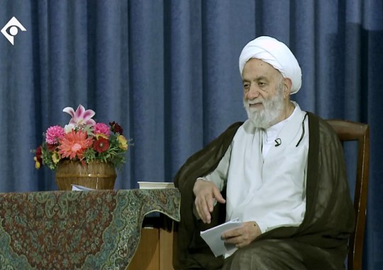 آیه 10 سور جمعه به چه امری فرمان میدهد