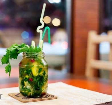کافیشاپ شیشه مربایی +عکس
