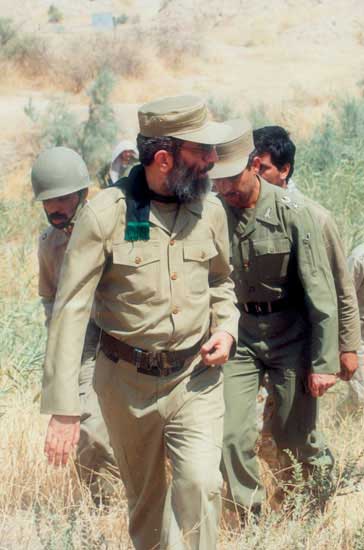 ۲۰ جمله كلیدی رهبر انقلاب درباره دفاع مقدس + تصاوير ديده نشده