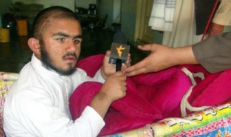 کودک 7 ساله با ریش،سبیل،24 انگشت+عکس