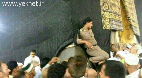 عكس هتک حرمت خانه خدا