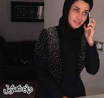  تینا آخوندتبار در منزلش +عکس