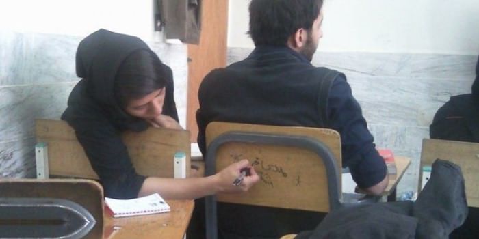 با یه دختره آشنا شدم و بهش شماره دادم