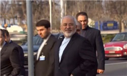 ظریف راهی وین شد.