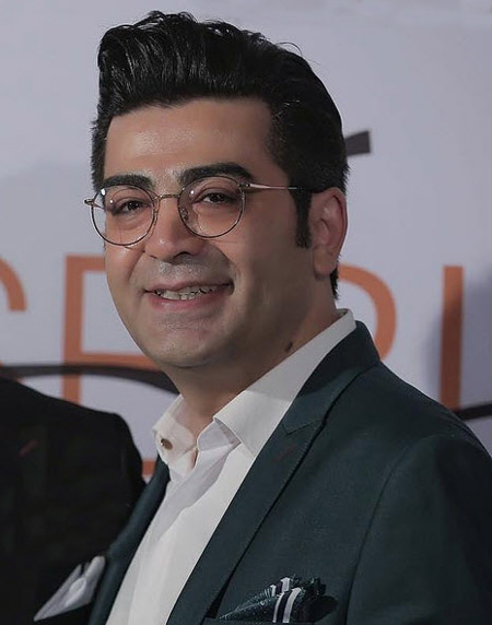 بیوگرافی فرزاد حسنی 