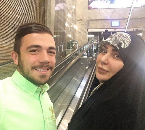 (عکس) سلفی همسر و پسر قلعه نویی
