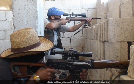 تک تیراندازان داعش در جنوب دمشق (تصاویر)