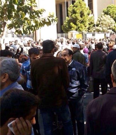 عكس هاي تجمع مردم اصفهان در واکنش به حادثه اسیدپاشی