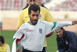 آقای احمدی‌نژاد این دست‌و‌دل‌بازی از کجا/آیا برای تشویق ورزش مجوز واردات خودرو می‌دهند