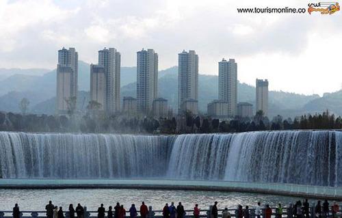 (تصاویر) آبشار ساخت چین
